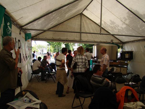 Acampada reivindicativa na Alameda de Santiago de Compostela