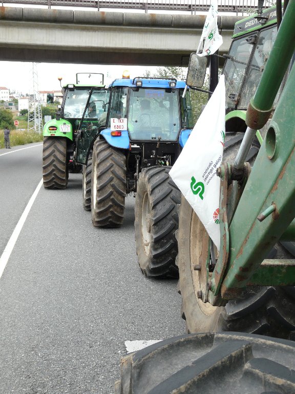 0 Tractorada polas ruas de Compostela 1