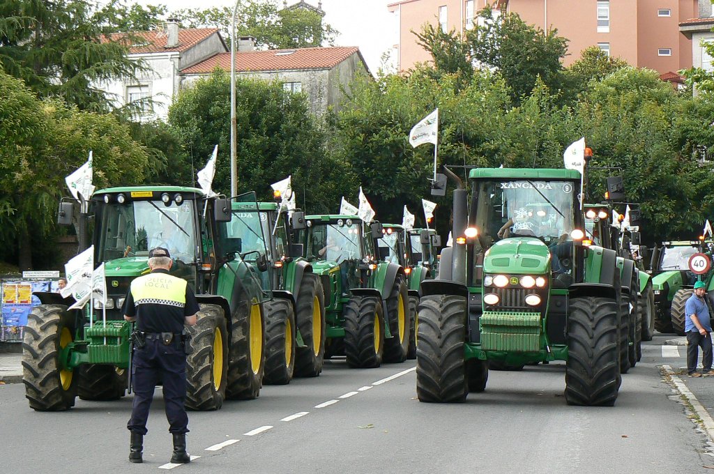 0 Tractorada polas ruas de Compostela 4