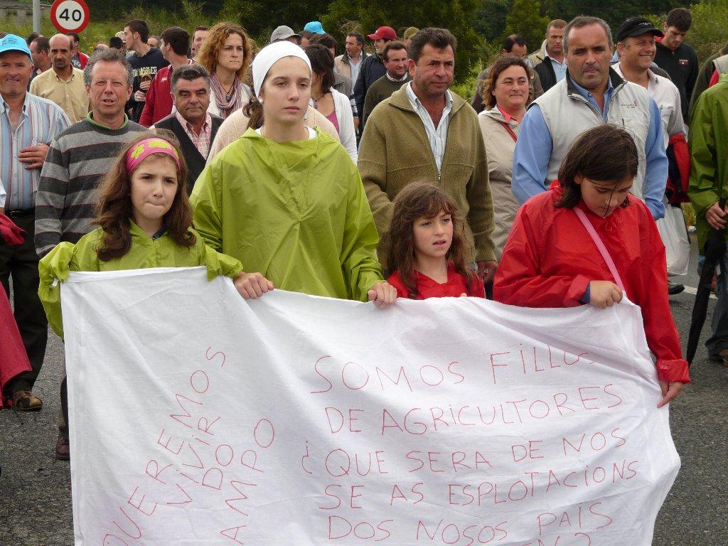 Manifestación pola defensa do sector leiteiro: O NOSO TRABALLO TEN UN PREZO (17/07/09)