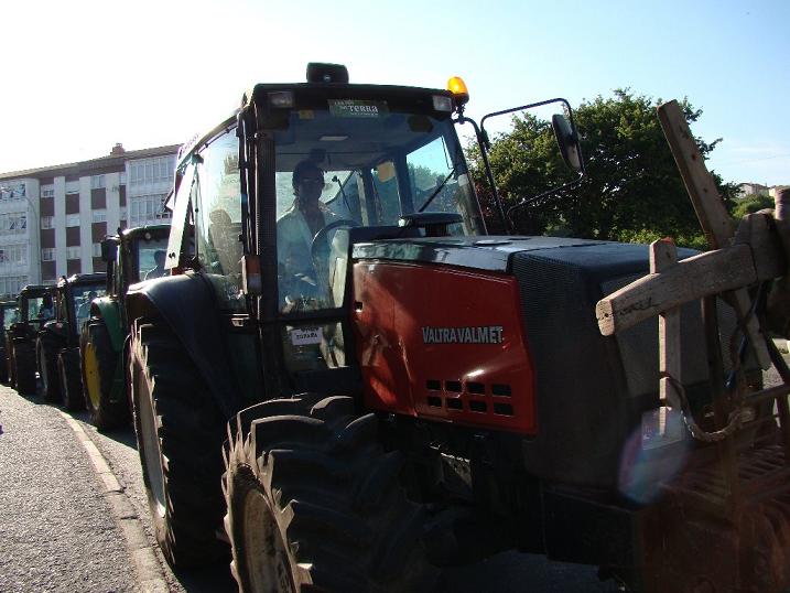 A tractorada continúa polas rúas de Compostela (17/06/2009)
