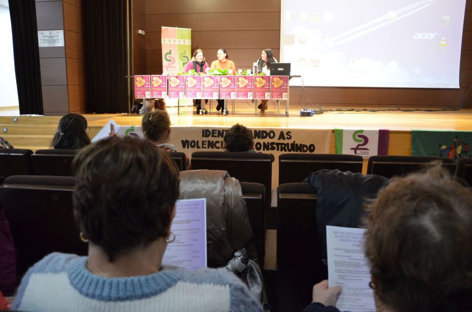 Un cento de labregas participan no  XVII Encontro da Secretaría das Mulleres do Sindicato Labrego Galego