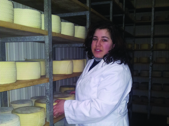 Ángeles Santos, presidenta de Plataforma Rural: “Cómpre reducir a fenda entre a calidade de vida urbana e a rural”