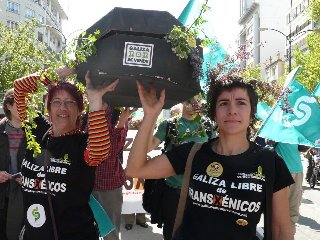17 de abril: Día internacional das Loitas Labregas e manifestación Por unha agricultura e alimentación libres de OXM
