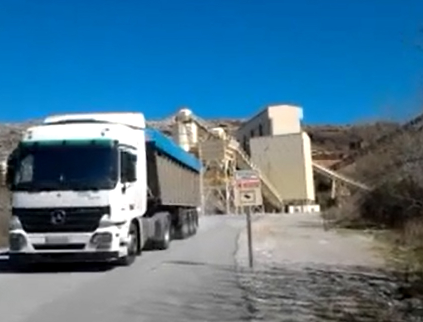 ContraMINAcción denuncia a Cementos Cosmos por explotar ilegalmente unha canteira en Triacastela