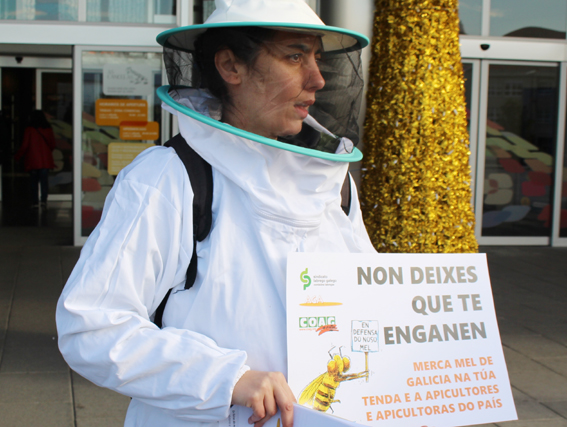 SLG e AGA esixen unha etiquetaxe transparente para o mel de cara a evitar a venda fraudulenta de produtos foráneos