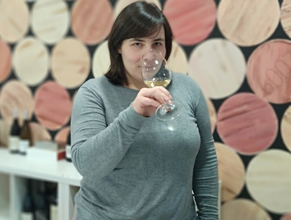 Cecilia Fernández: “Contra os estereotipos no mundo do viño, na miña empresa traballamos tres mulleres”