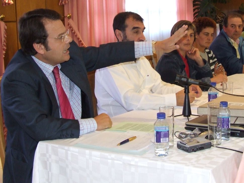 A Comisión contra as Minas na Terra Chá pide a dimisión do director xeral de Minas, Bernardo Tahoces