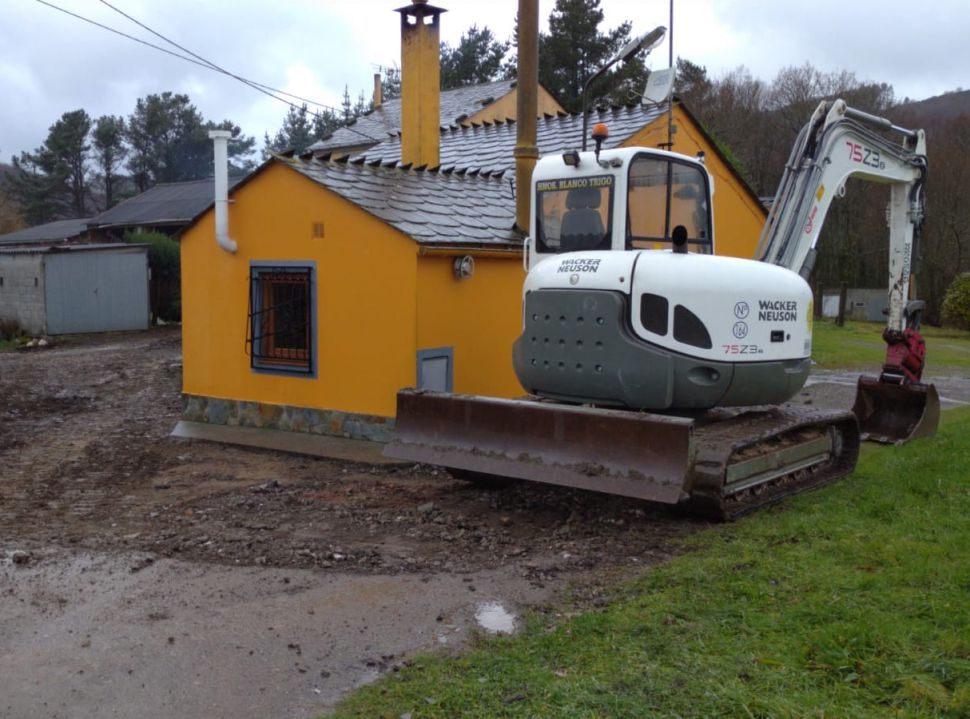 O Concello eliminará a barreira que mantén inmobilizada a unha veciña de Abadín tras pasar o caso a mans da Fiscalía