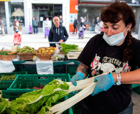 O Sindicato Labrego pide ao Concello de Melide a reapertura de maneira inmediata do mercado de produtos do agro