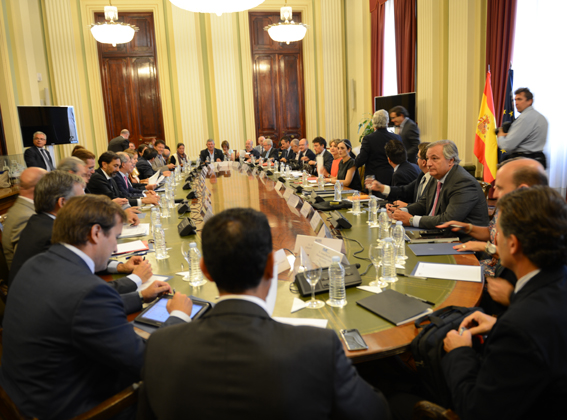 A proposta do Ministerio de Agricultura non serve porque non garante que suban os prezos do leite