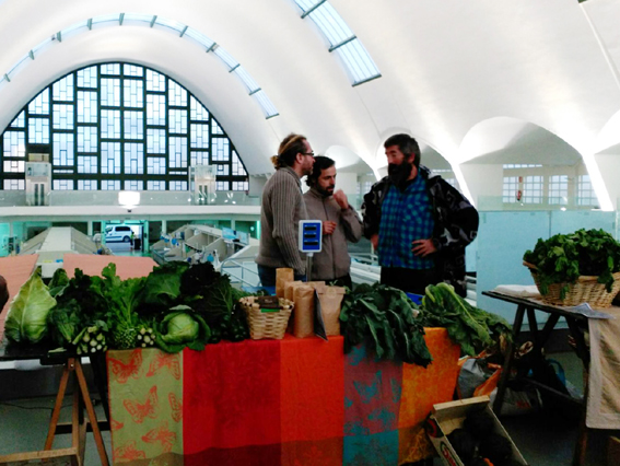 A Coruña xa conta cun mercado de alimentos labregos e ecolóxicos na praza de abastos de San Agustín