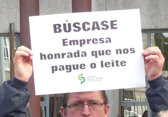 O SLG denuncia ante os grupos parlamentarios do BNG e do PSOE os impagos das lácteas ás explotacións