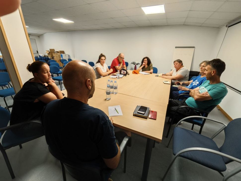 Actos de denuncia ante os organismos que velan polo cumprimento da Lei da Cadea Alimentaria