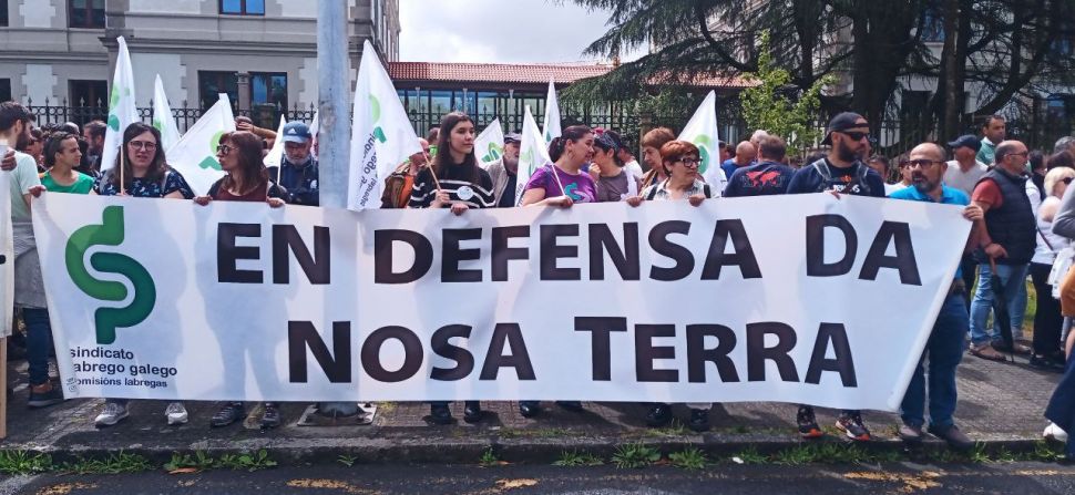 A cidadanía galega expresa unha vez máis o seu rexeitamento á macrocelulosa de Altri-Greenalia