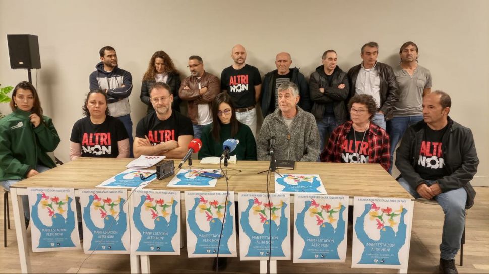 Ulloa Viva e a PDRA anuncian que o 15D haberá “un clamor” no Obradoiro contra Altri e a Xunta