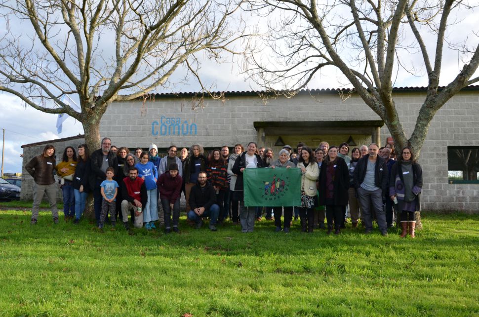 Máis de medio cento de persoas partillaron análises e estrateixas de coidado do común para soster a Vida