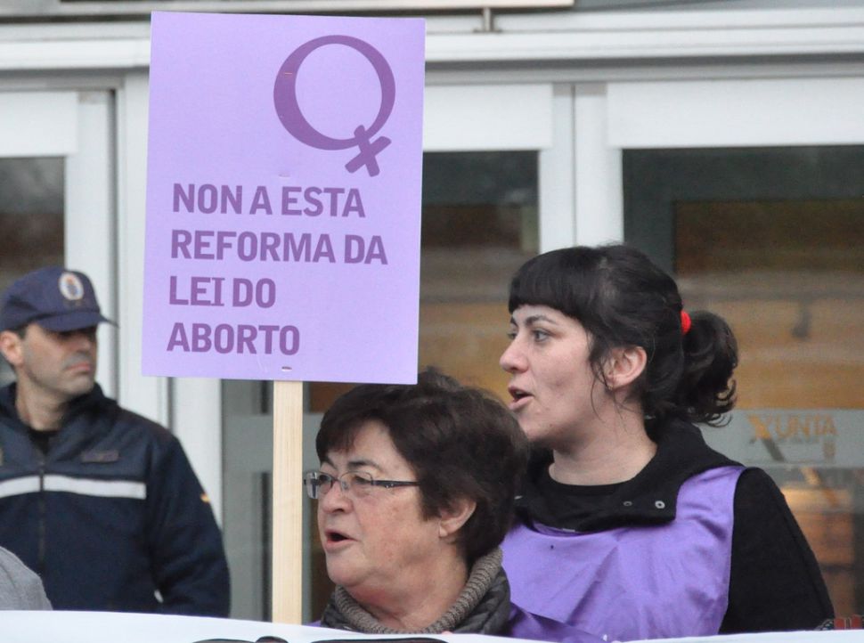 As labregas rebelámonos contra os recortes de orzamentos e dereitos que nos abocan a ser as parias desta sociedade