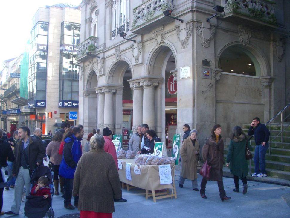 Imaxes Mercados transparentes da pataca. Ourense e Vigo