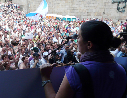 Miles de gandeiros e gandeiras toman Compostela para esixir da Xunta solucións inmediatas á crise do sector lácteo