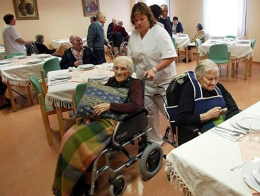 O SLG reclama un plan de centros de día para o coidado de persoas maiores en Vilalba a cargo dos Next Generation